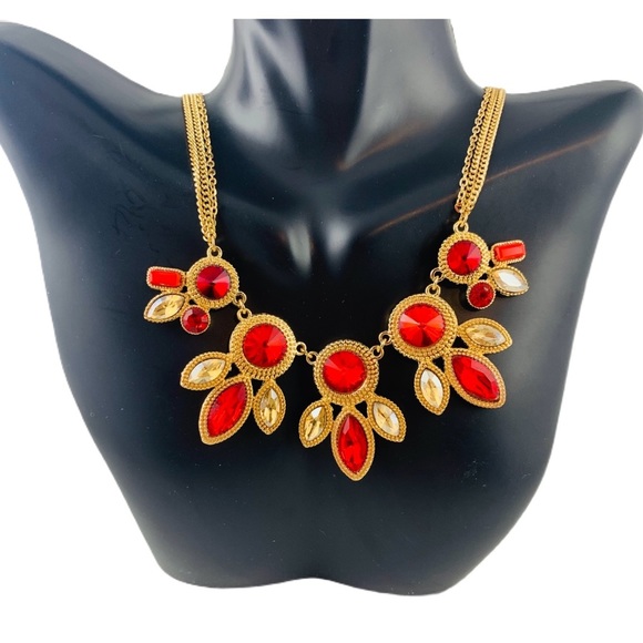 RED STATEMENT NECKLACE NWT - Picture 2 of 6